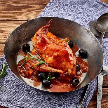 Kaninchen mit Gemüse
